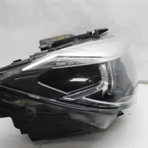 Alternative view of BMW 320i 328D 328i 330E 330i 340i 16-19 Right HEADLIGHT LAMP ASSEMBLY - 1462605