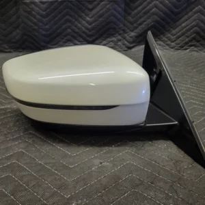 BMW G30 5-Series Power Fold Side View Mirror With Camera Right A96 0184101