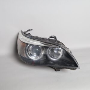 Alternative view of 2004-2007 BMW 525i 530i 545i 550i Right Halogen Headlight 63127166116 OEM